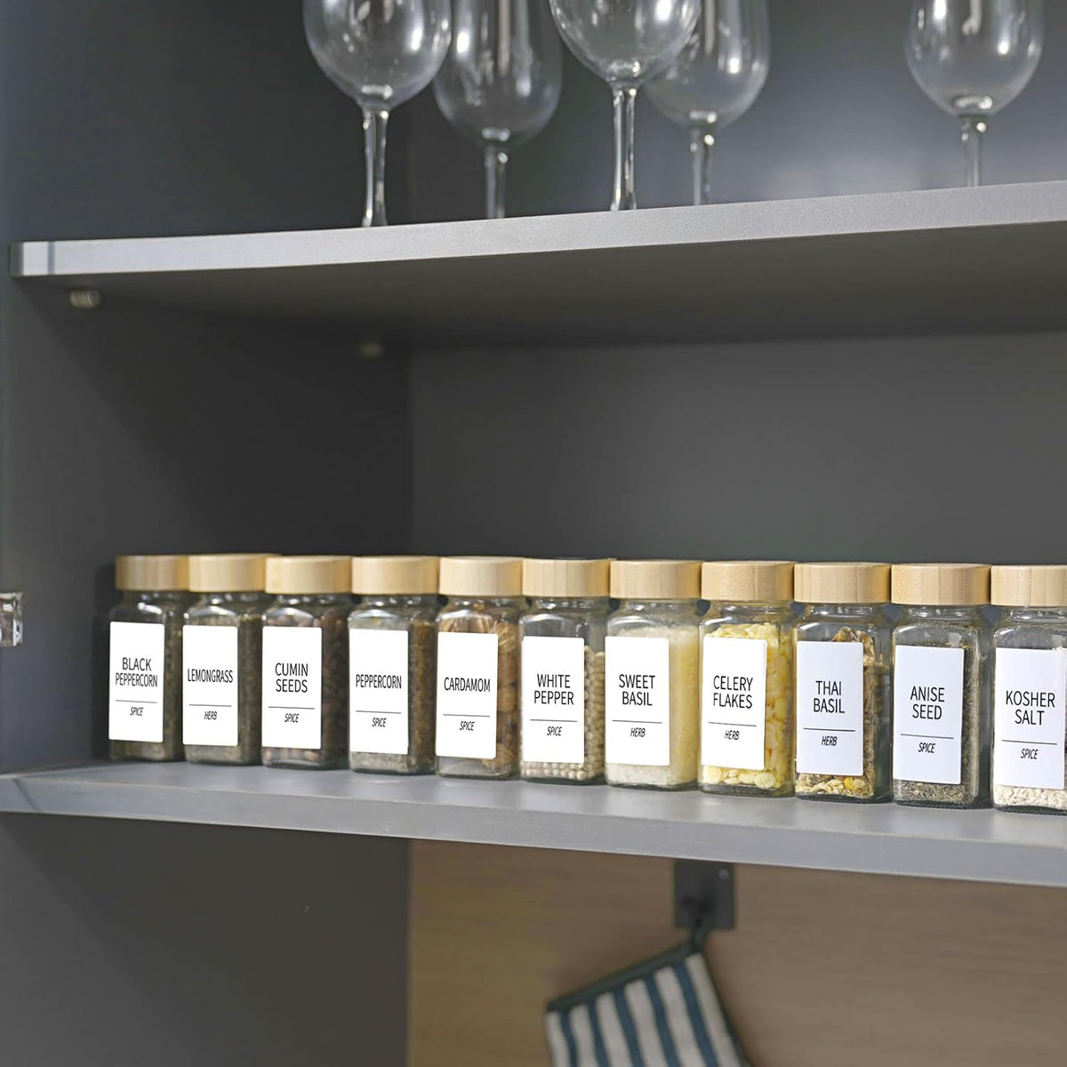 Churboro 24-Pack Empty Glass Spice Jars with Labels, 4 oz, Bamboo Lids